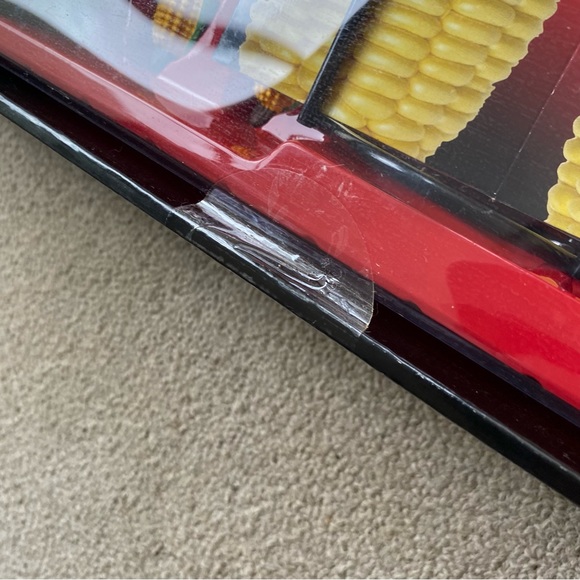 Gourmet corn grilling set with corn basket, corn holders, basting brush - Picture 5 of 9